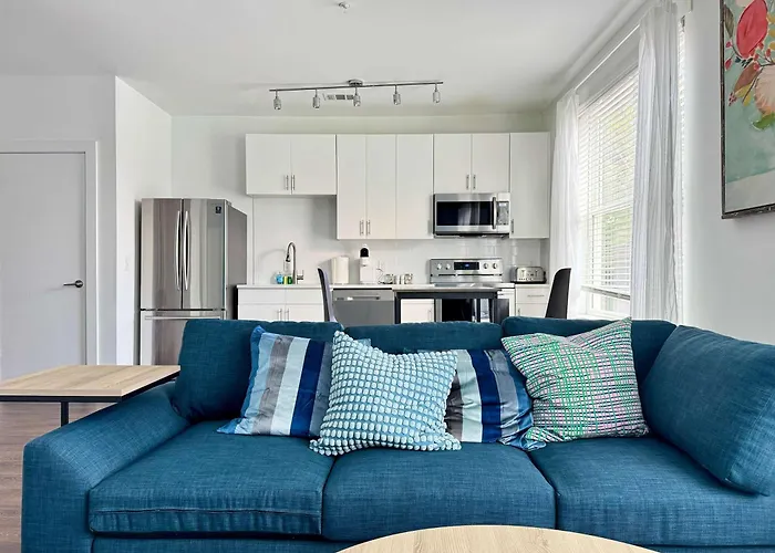 Luxury 1B1B With Balcony Downtown 542Blvd