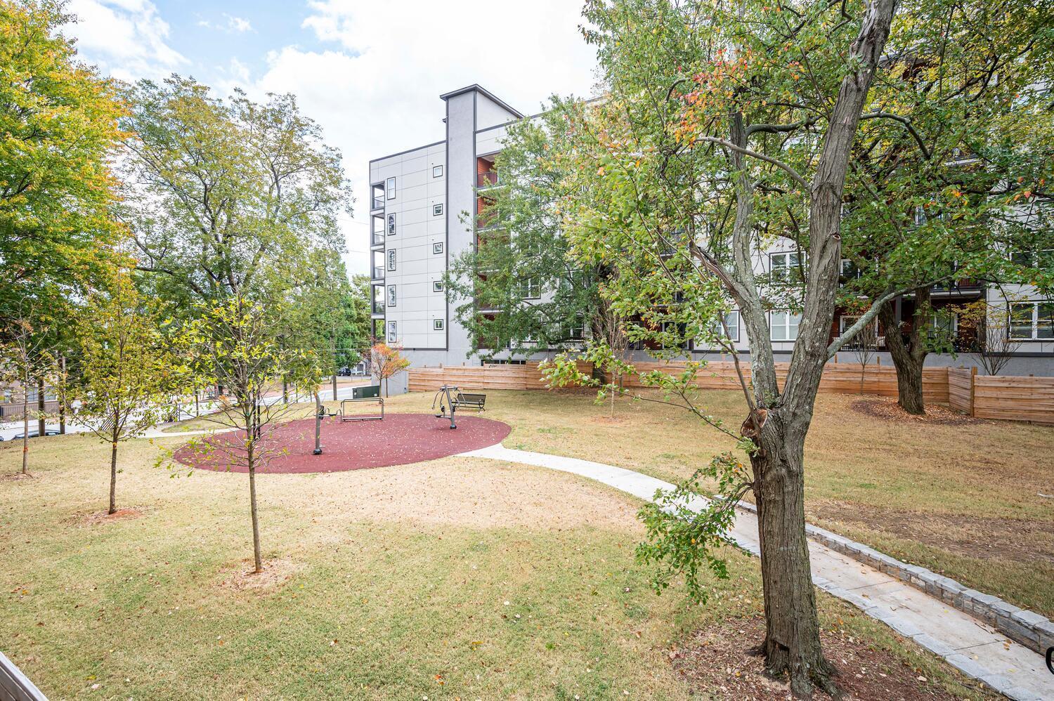 Holiday home Luxury 1b1b With Balcony Downtown 542blvd