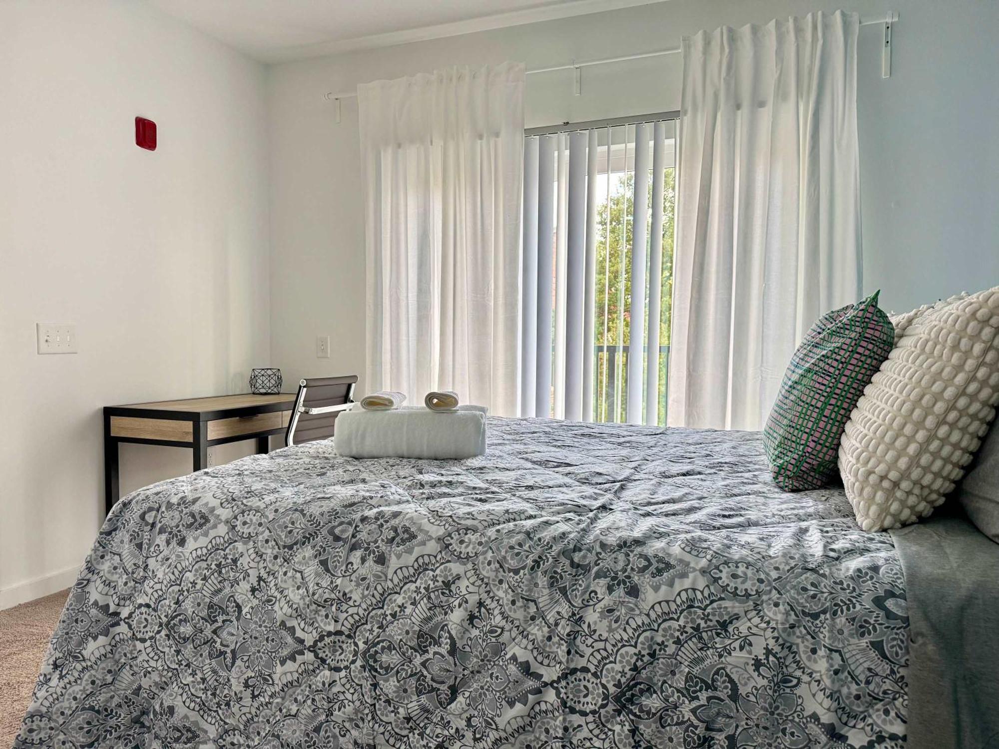 Luxury 1b1b With Balcony Downtown 542blvd Holiday home Atlanta